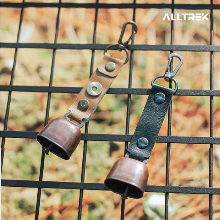 ALLTREK กระดิ่งกลางแจ้ง กระดิ่ง อุปกรณ์เดินป่า พวงกุญแจ - สีครีม